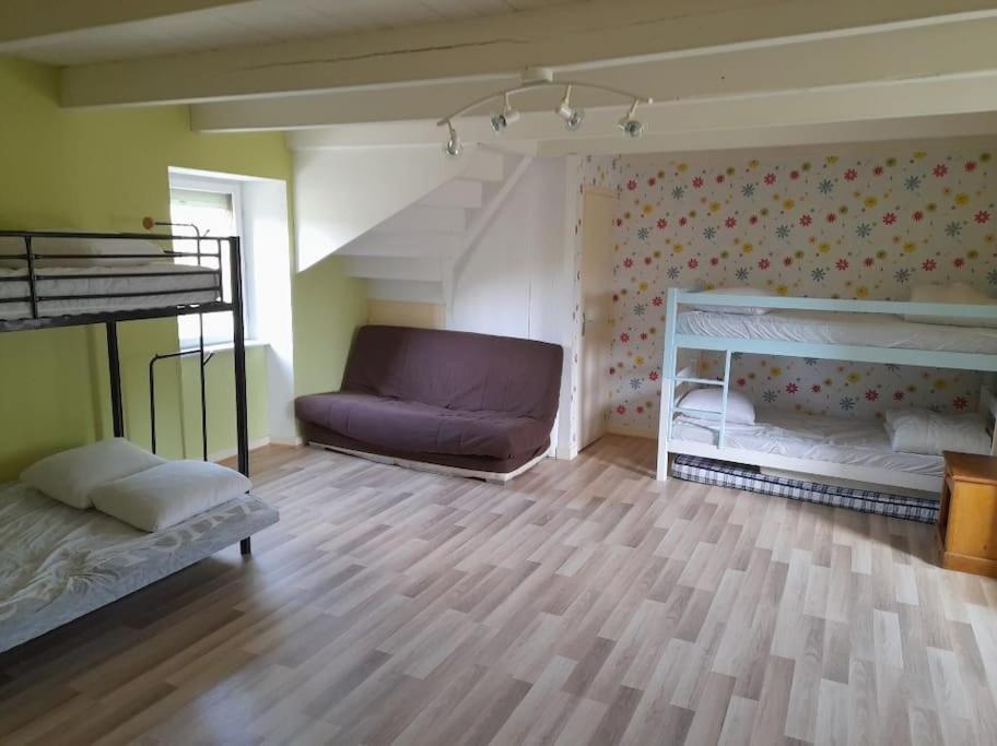 Maison De Famille Entre Terre Et Mer Lantic Esterno foto